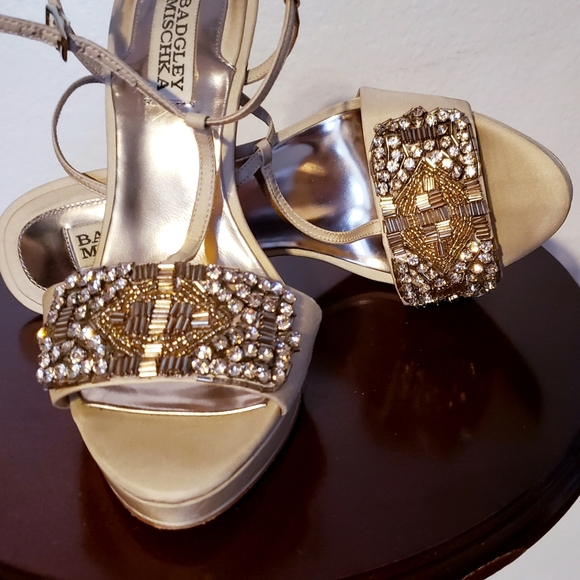 BADGLEY MISCHKA SHOES. - Picture 8 of 14